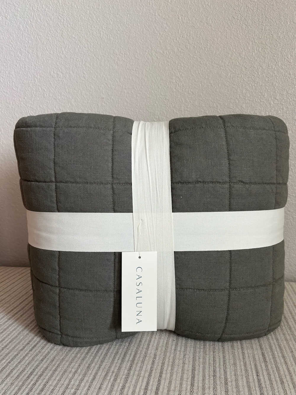 NWT King Heavyweight Linen Blend Quilt Olive Green - Casaluna